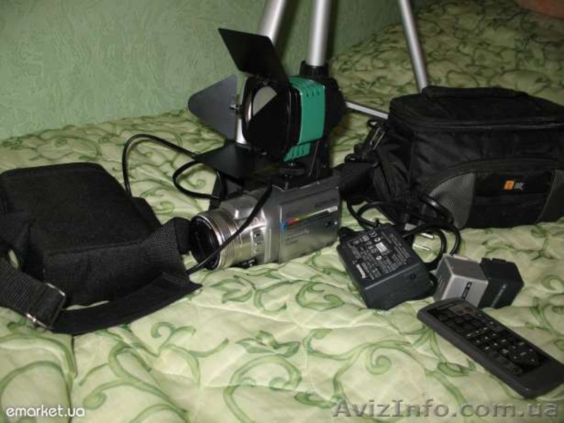Panasonic NV-GS400  - <ro>Изображение</ro><ru>Изображение</ru> #3, <ru>Объявление</ru> #500620