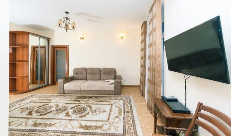 Сдам 2х комн кв-ру в центре по ул.Грушевского 3500 грн/мес - <ro>Изображение</ro><ru>Изображение</ru> #1, <ru>Объявление</ru> #1732852